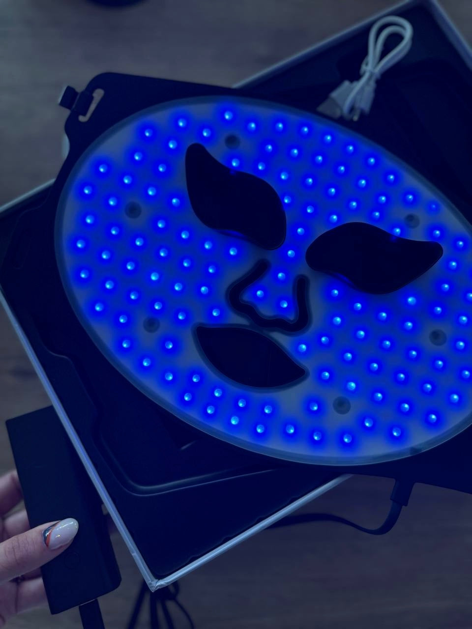 LED Light Therapy Luxury Mask