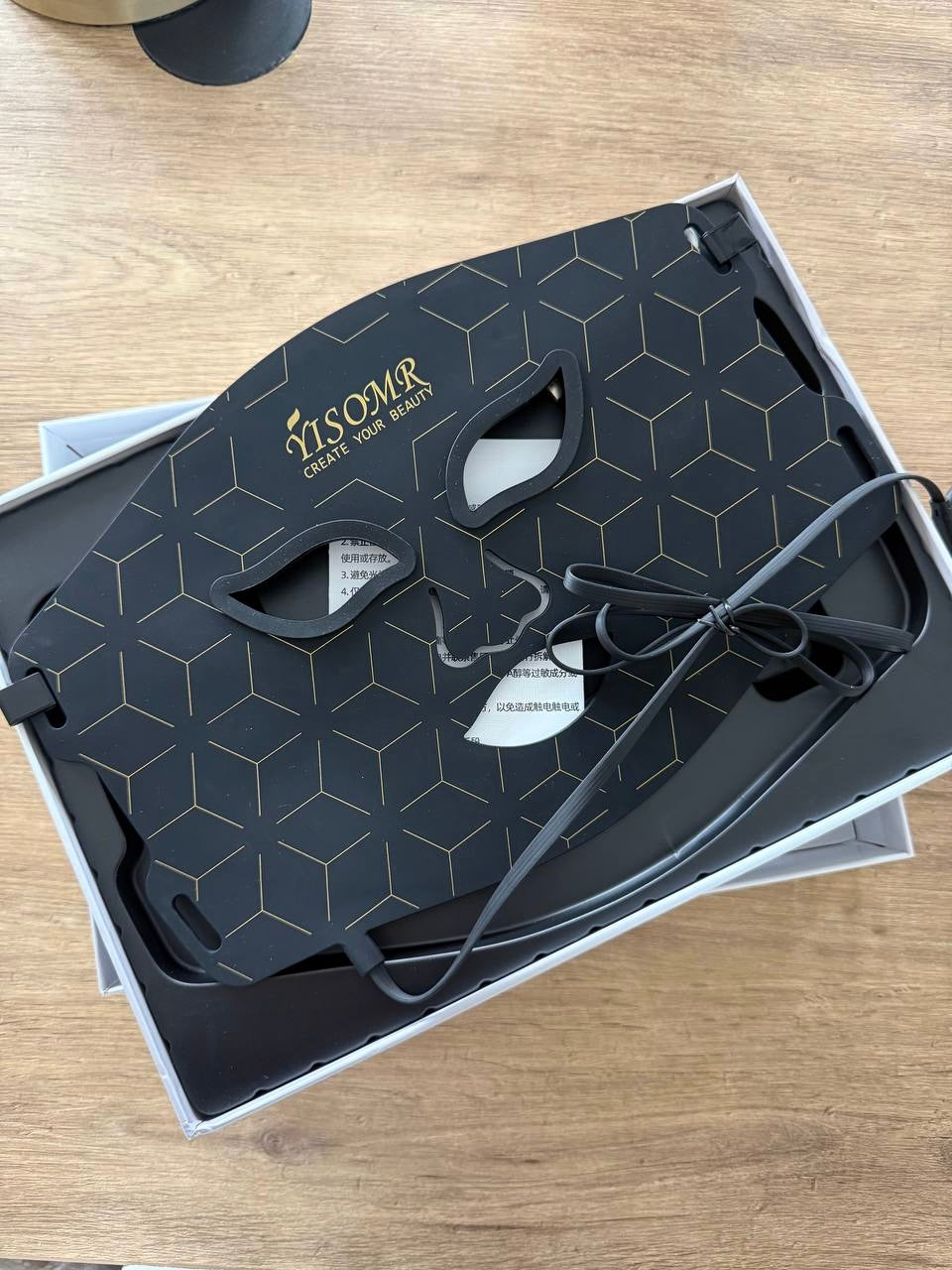 LED Light Therapy Luxury Mask