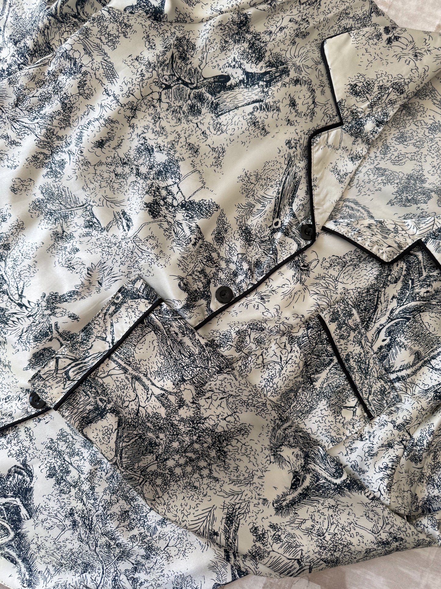 Luxury Silk-Feel Pajama Set – Elegant Toile Print