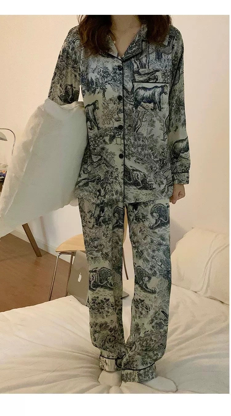 Luxury Silk-Feel Pajama Set – Elegant Toile Print